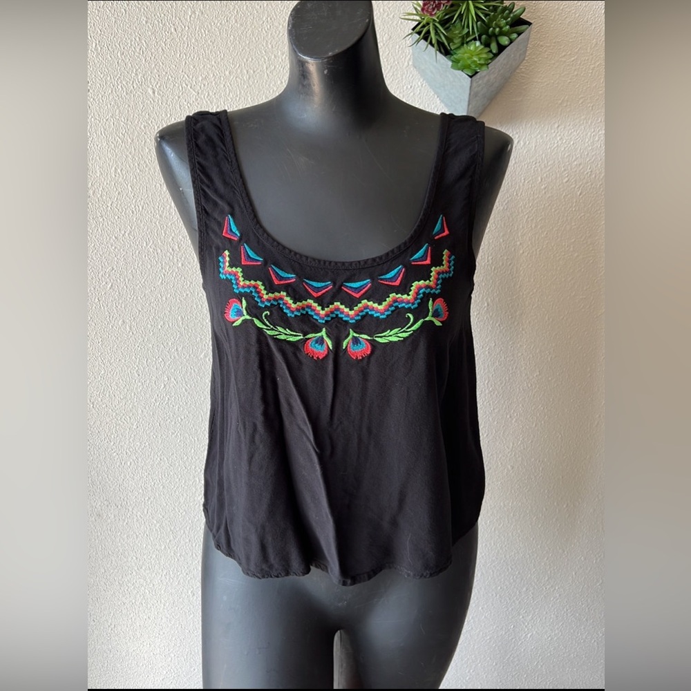 Wet Seal Black Tie Tank Top with Bright Crochet Tribal Pattern on Front Size S
